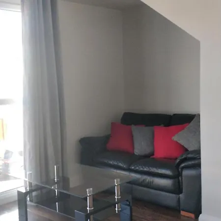 Salthill Village 3 Bed גלוואיי